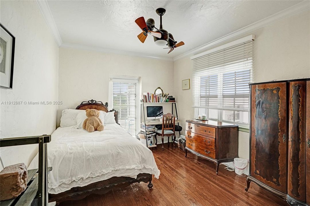 For Sale: $5,857,525 (8 beds, 5 baths, 4358 Square Feet)