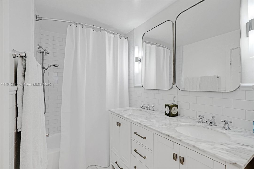 For Sale: $5,857,525 (8 beds, 5 baths, 4358 Square Feet)