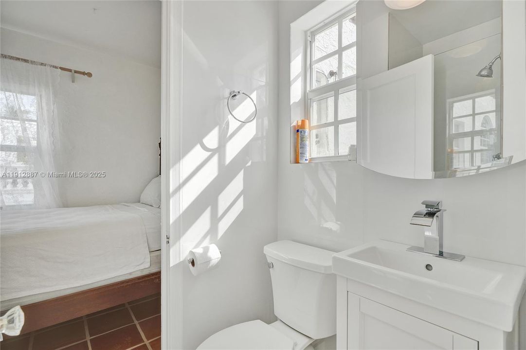 For Sale: $5,857,525 (8 beds, 5 baths, 4358 Square Feet)