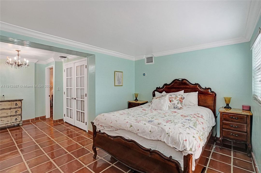 For Sale: $5,857,525 (8 beds, 5 baths, 4358 Square Feet)