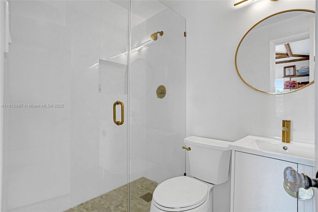 For Sale: $5,857,525 (8 beds, 5 baths, 4358 Square Feet)