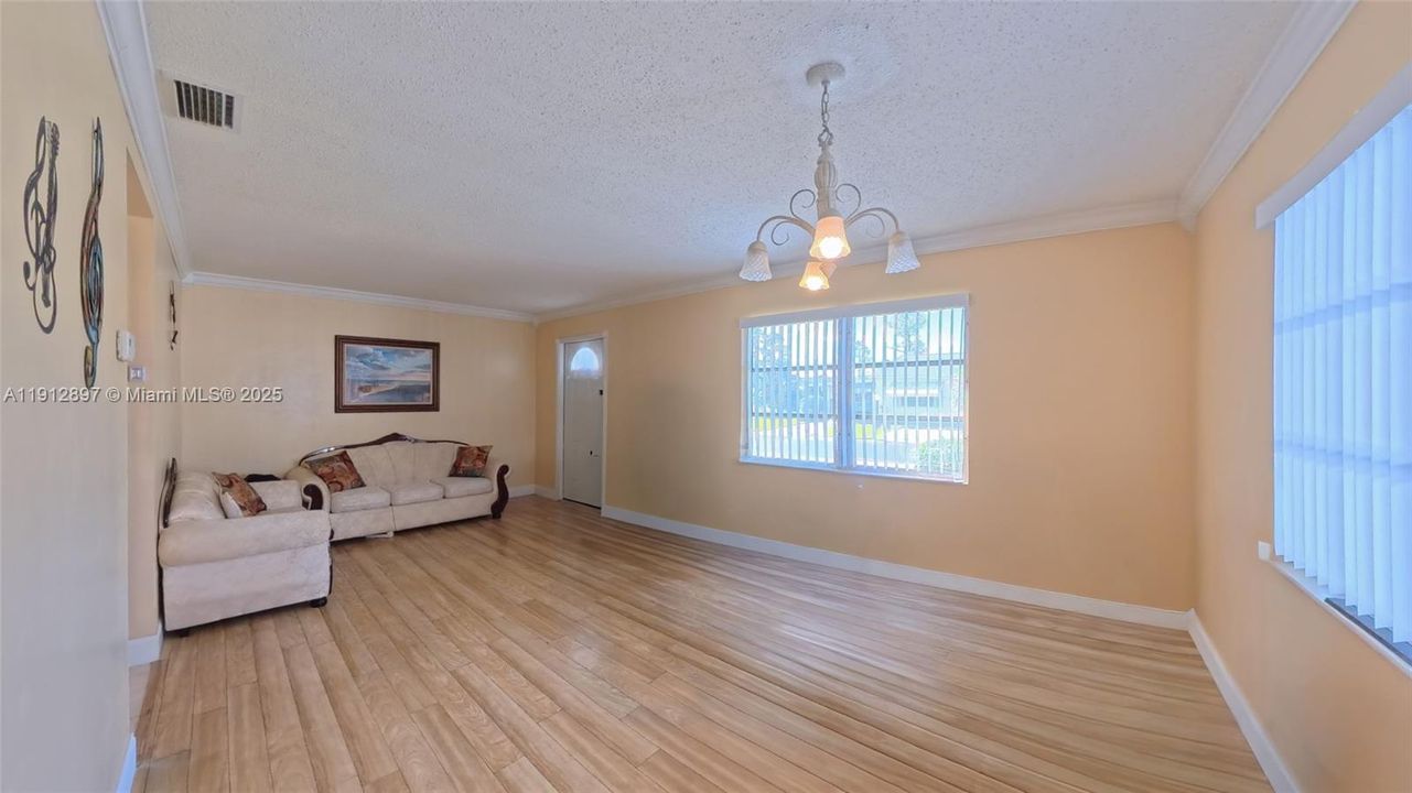 待售: $149,000 (2 贝兹, 2 浴室, 0 平方英尺)