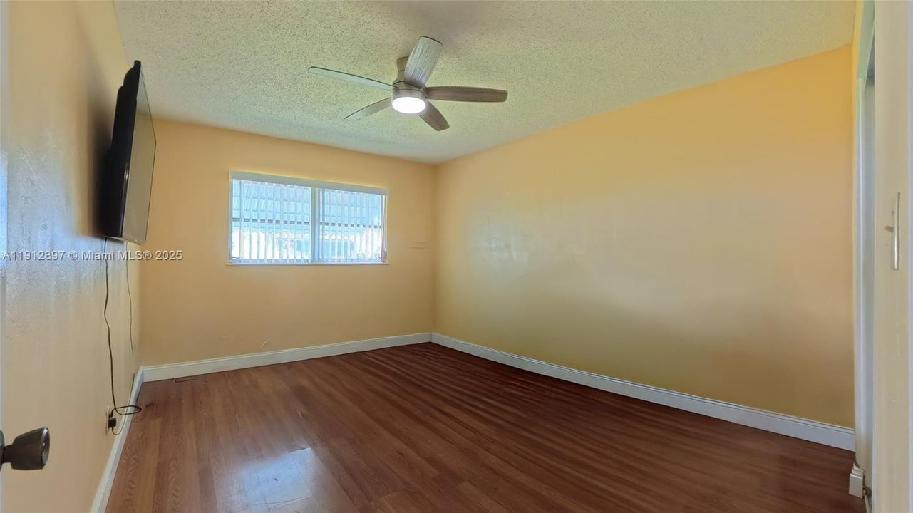 待售: $149,000 (2 贝兹, 2 浴室, 0 平方英尺)