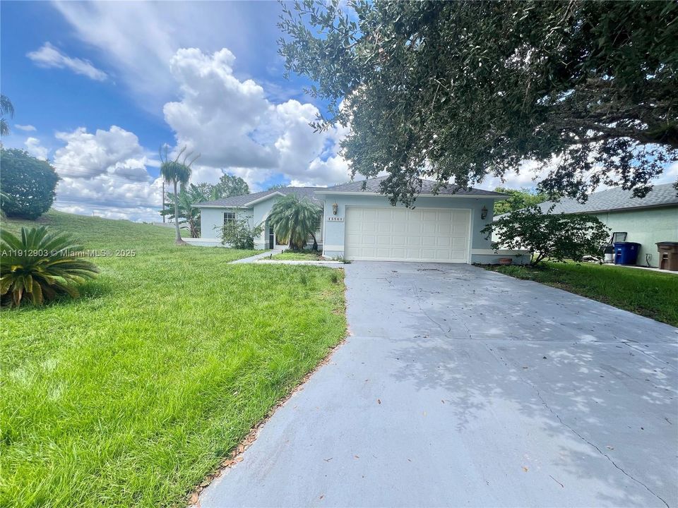 В аренду: $2,500 (3 спален, 2 ванн, 1314 Квадратных фут)