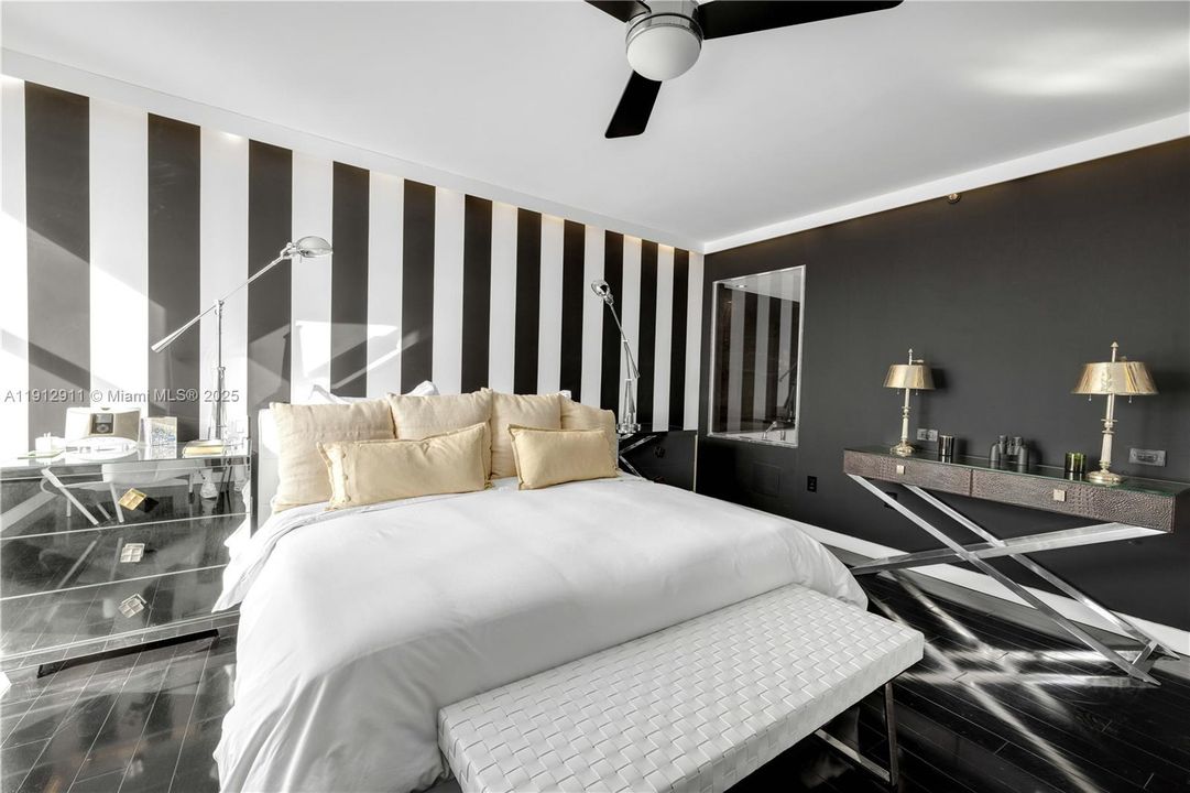 Под контрактом: $8,750 (2 спален, 2 ванн, 1778 Квадратных фут)