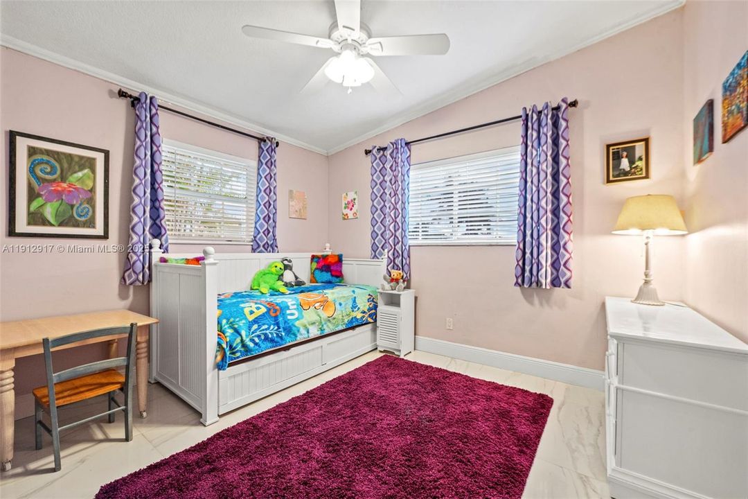 En Venta: $2,900,000 (5 camas, 4 baños, 3401 Pies cuadrados)