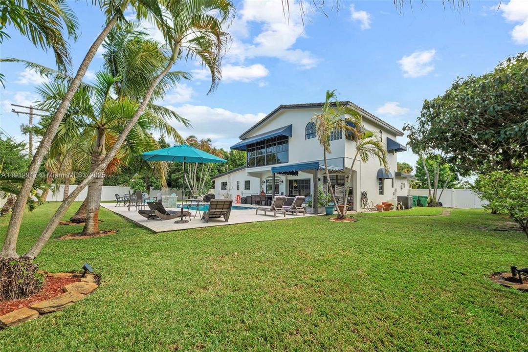 En Venta: $2,900,000 (5 camas, 4 baños, 3401 Pies cuadrados)