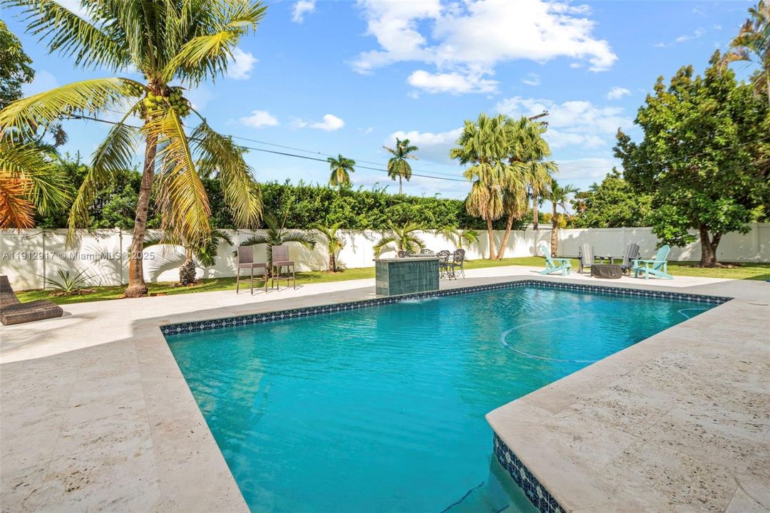 En Venta: $2,900,000 (5 camas, 4 baños, 3401 Pies cuadrados)