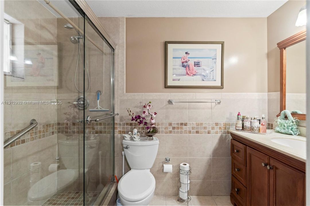 Active With Contract: $439,000 (3 beds, 2 baths, 1180 Square Feet)