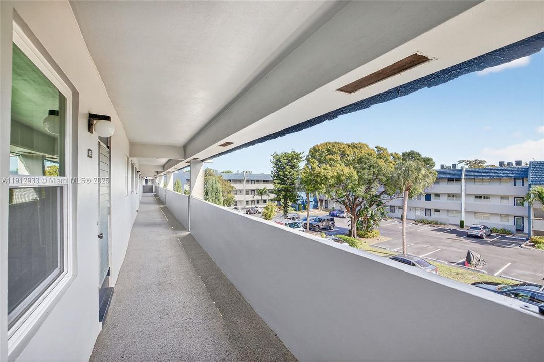 На продажу: $112,500 (1 спален, 1 ванн, 775 Квадратных фут)