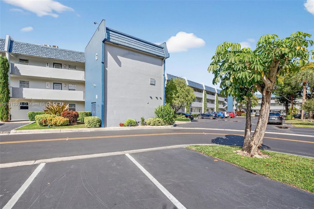 На продажу: $112,500 (1 спален, 1 ванн, 775 Квадратных фут)