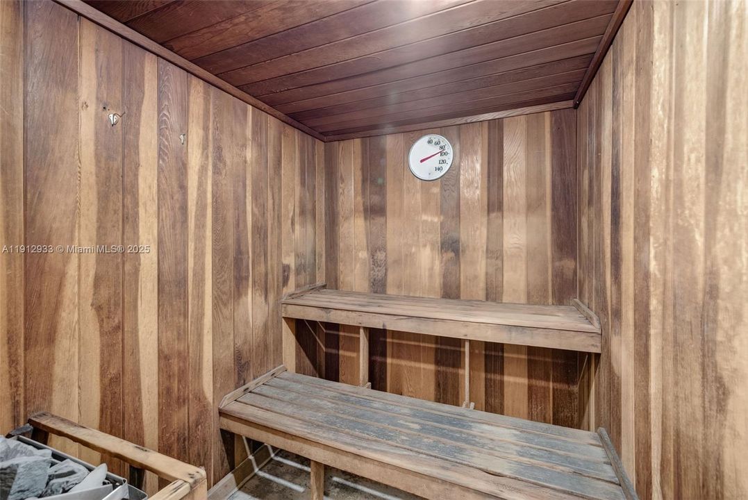 На продажу: $112,500 (1 спален, 1 ванн, 775 Квадратных фут)