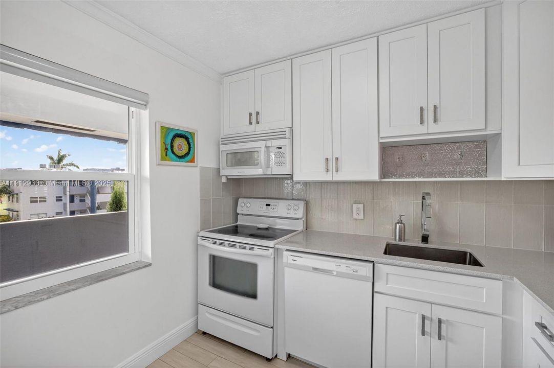 На продажу: $112,500 (1 спален, 1 ванн, 775 Квадратных фут)