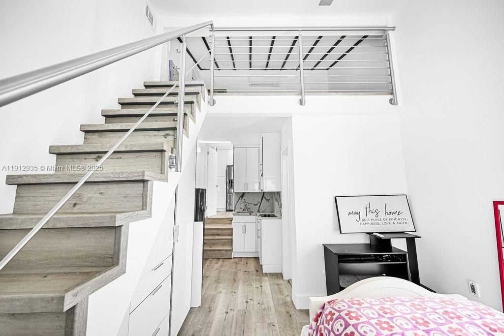 待售: $829,999 (3 贝兹, 2 浴室, 1418 平方英尺)