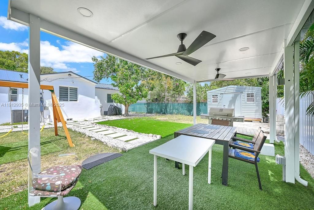 待售: $829,999 (3 贝兹, 2 浴室, 1418 平方英尺)