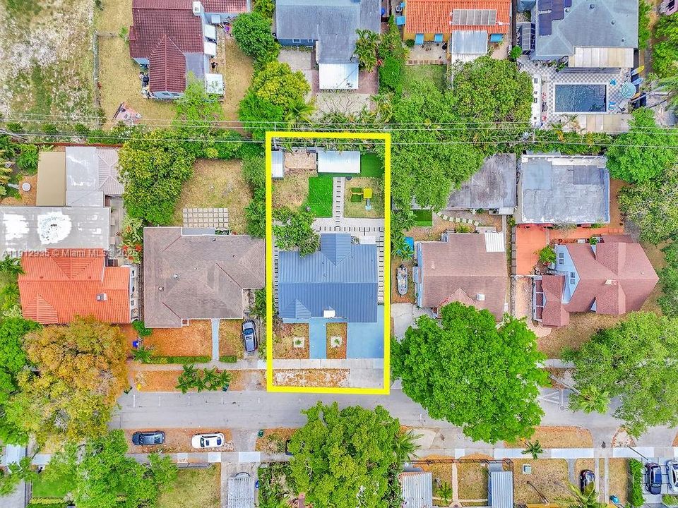 待售: $829,999 (3 贝兹, 2 浴室, 1418 平方英尺)