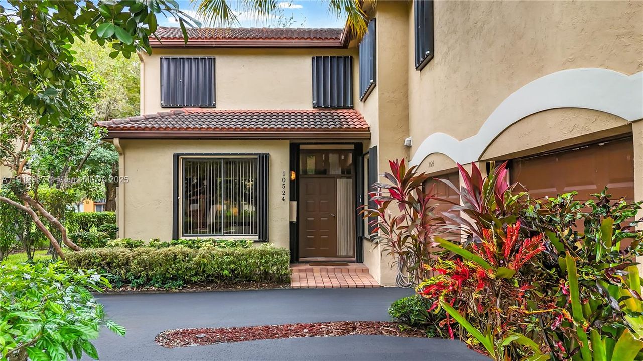 待售: $400,000 (2 贝兹, 2 浴室, 1380 平方英尺)