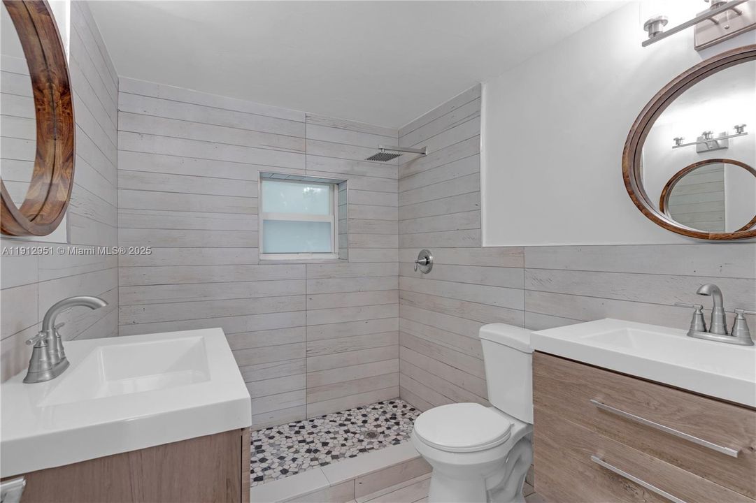 待售: $579,000 (3 贝兹, 1 浴室, 1000 平方英尺)