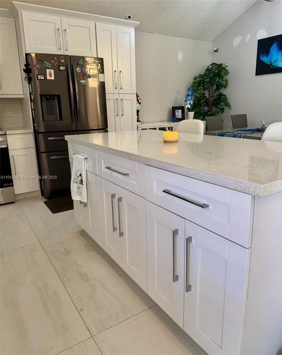 For Sale: $585,000 (3 beds, 2 baths, 1599 Square Feet)