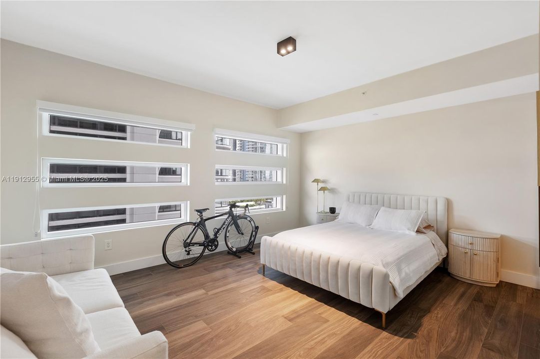 На продажу: $1,850,000 (2 спален, 2 ванн, 1802 Квадратных фут)