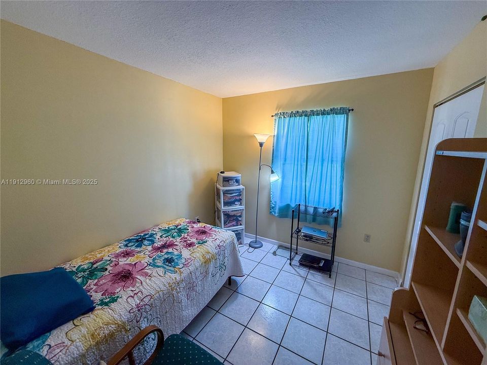 На продажу: $545,000 (3 спален, 2 ванн, 1200 Квадратных фут)