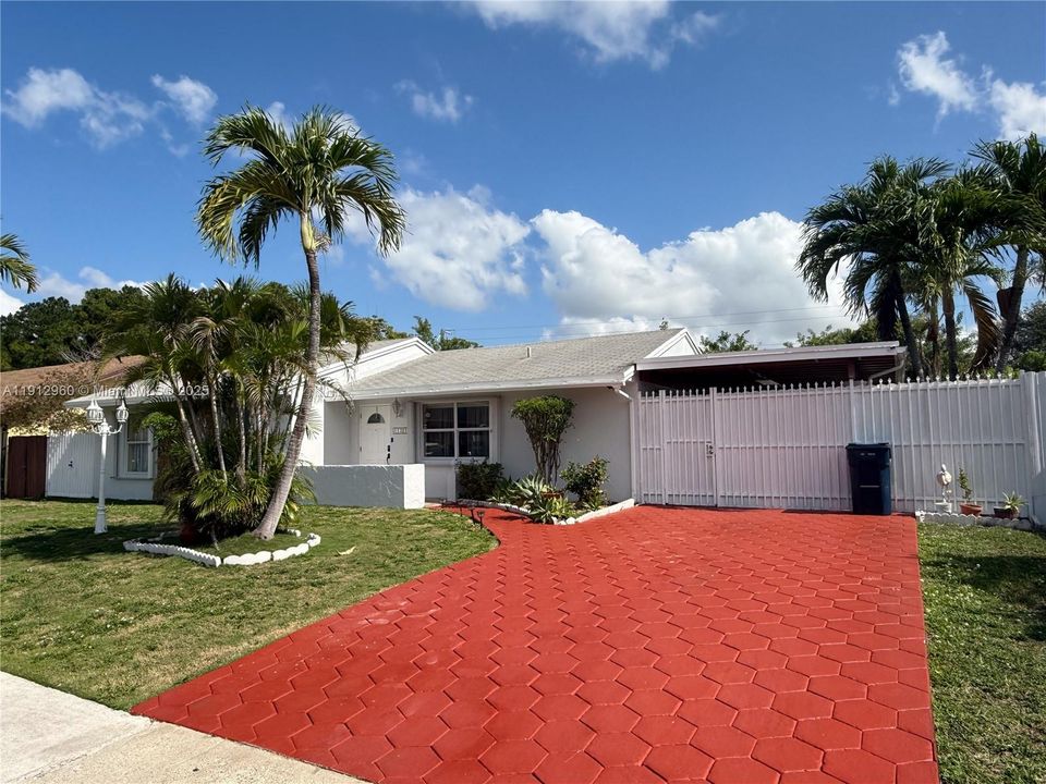 На продажу: $545,000 (3 спален, 2 ванн, 1200 Квадратных фут)