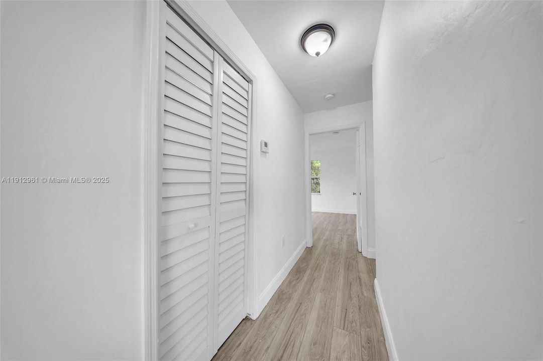 For Rent: $3,200 (4 beds, 2 baths, 1254 Square Feet)