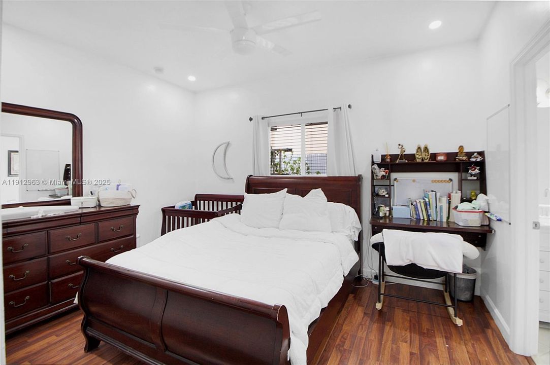 待售: $1,100,000 (4 贝兹, 3 浴室, 2795 平方英尺)