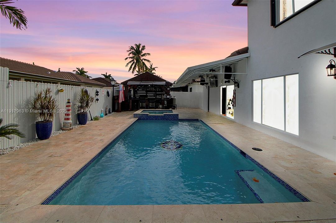 待售: $1,100,000 (4 贝兹, 3 浴室, 2795 平方英尺)