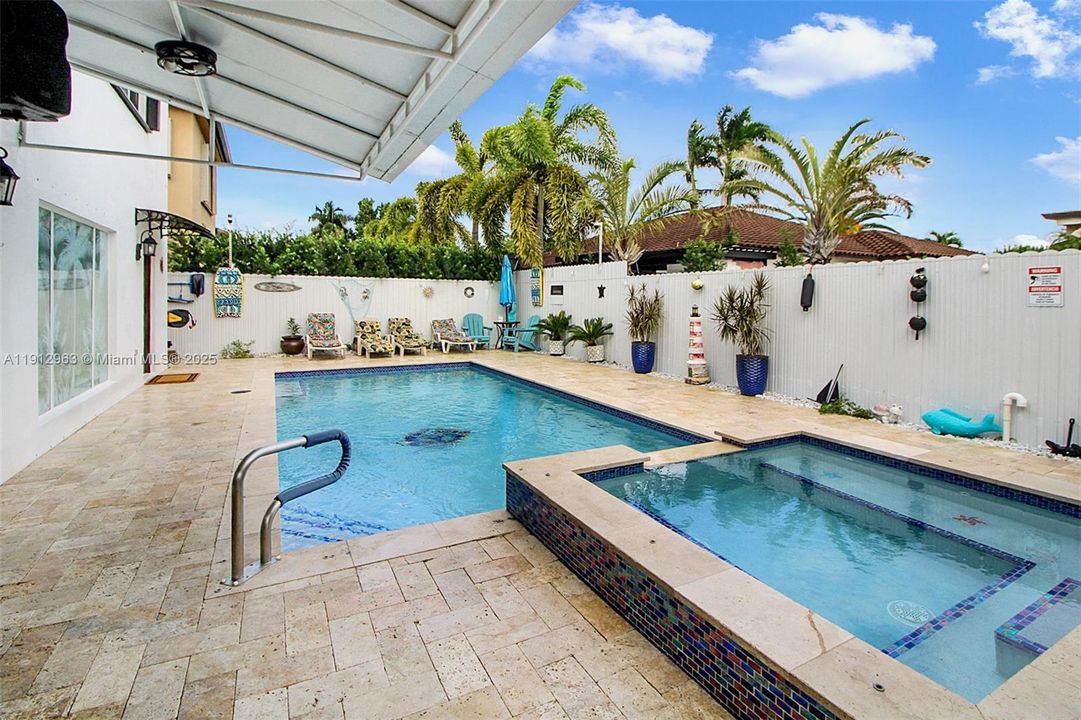 待售: $1,100,000 (4 贝兹, 3 浴室, 2795 平方英尺)