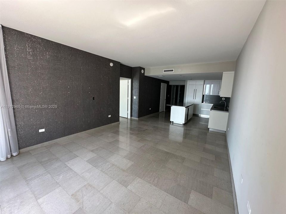 En Renta: $4,490 (1 camas, 1 baños, 879 Pies cuadrados)