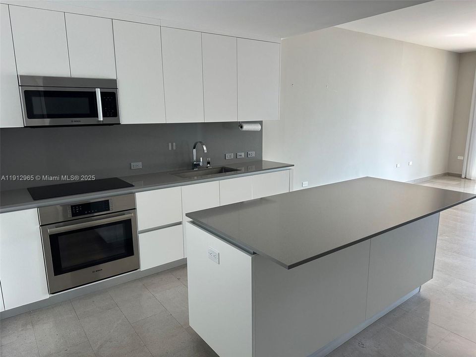 En Renta: $4,490 (1 camas, 1 baños, 879 Pies cuadrados)