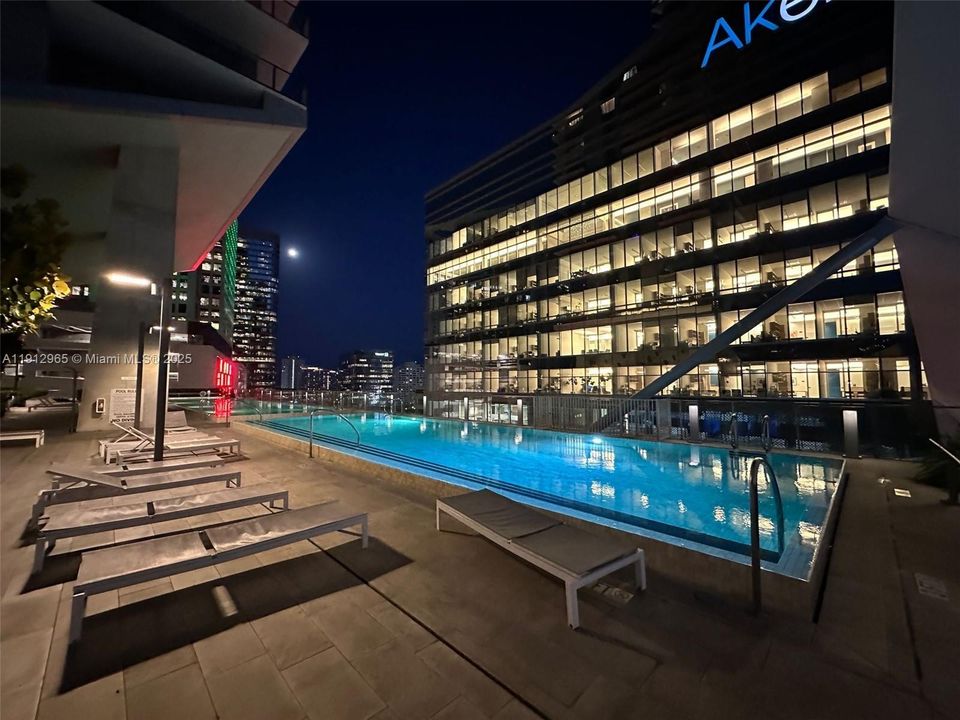 En Renta: $4,490 (1 camas, 1 baños, 879 Pies cuadrados)