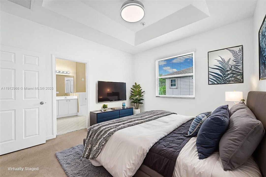 Active With Contract: $2,800 (3 beds, 2 baths, 1416 Square Feet)