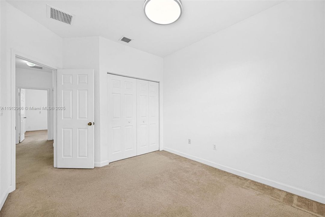 Active With Contract: $2,800 (3 beds, 2 baths, 1416 Square Feet)