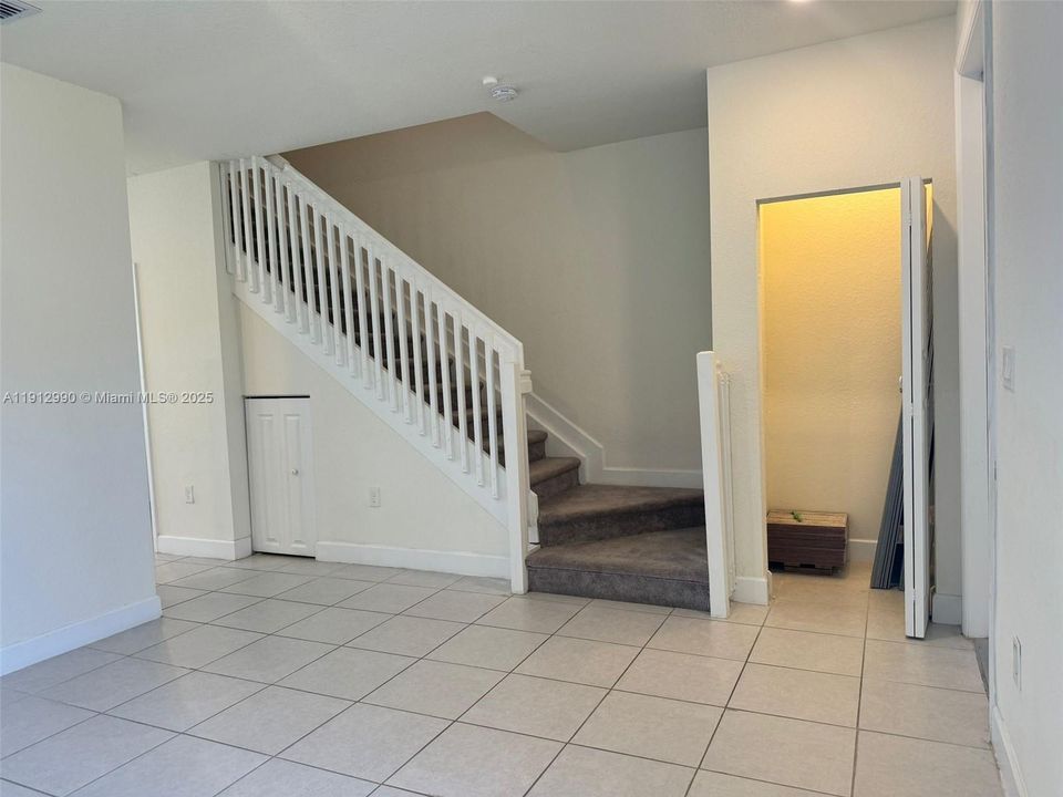 待售: $510,000 (3 贝兹, 2 浴室, 1412 平方英尺)