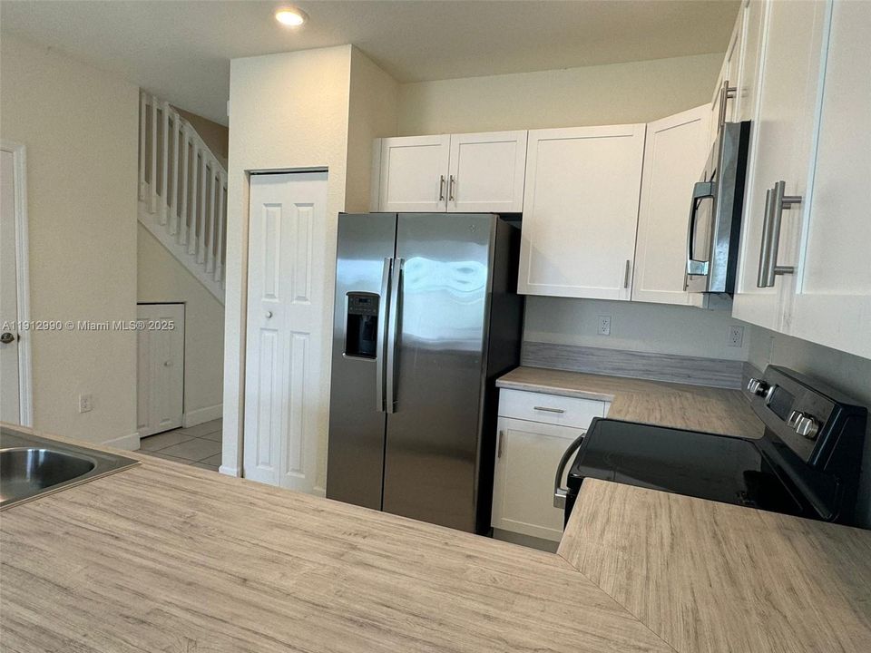 待售: $510,000 (3 贝兹, 2 浴室, 1412 平方英尺)