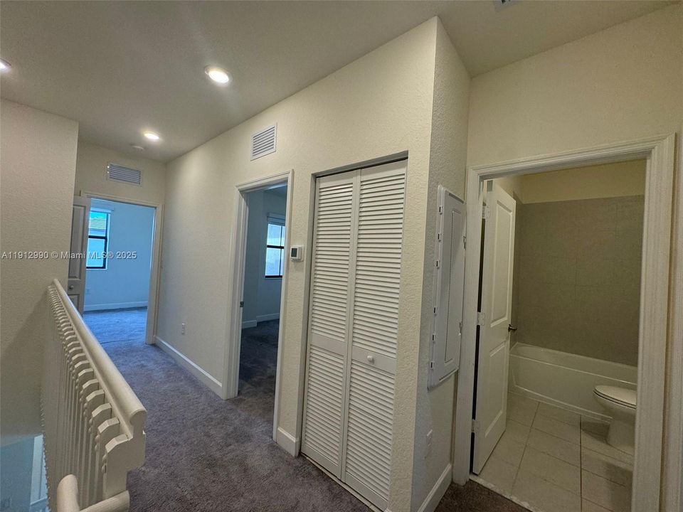 待售: $510,000 (3 贝兹, 2 浴室, 1412 平方英尺)