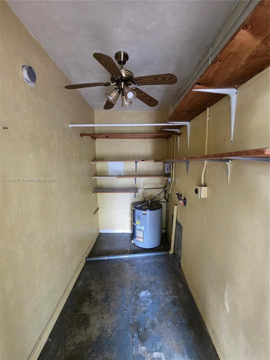 На продажу: $620,000 (3 спален, 2 ванн, 1128 Квадратных фут)