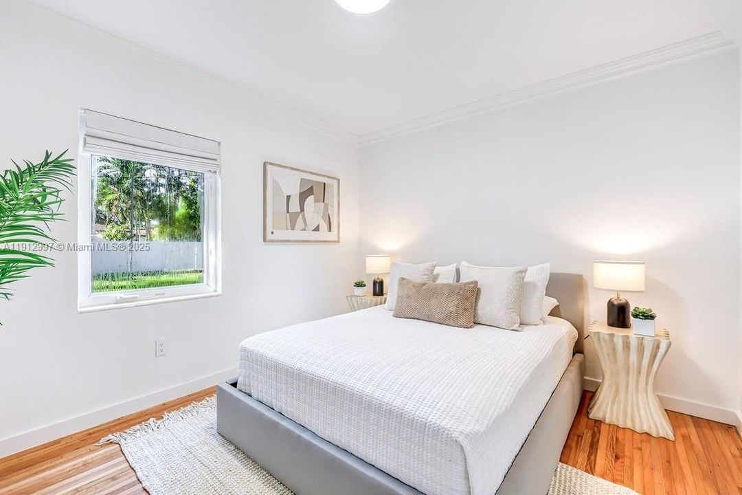 Active With Contract: $865,000 (3 beds, 1 baths, 1382 Square Feet)