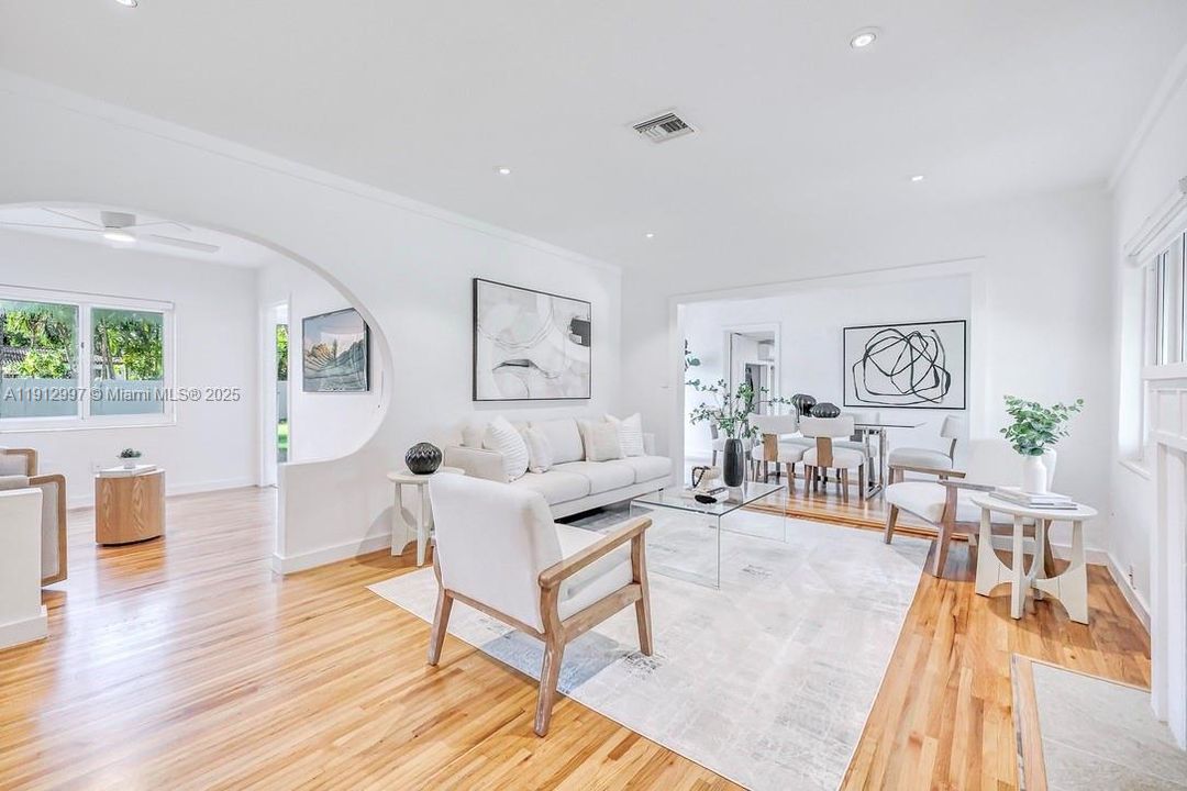 Active With Contract: $865,000 (3 beds, 1 baths, 1382 Square Feet)