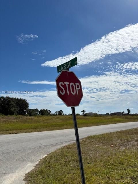 En Venta: $27,500 (0.24 acres)