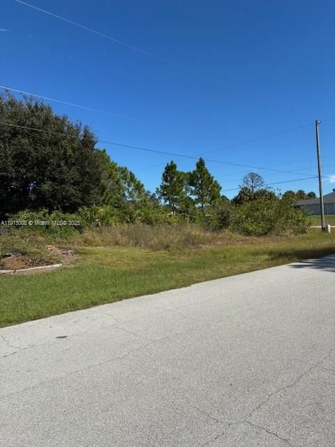 En Venta: $27,500 (0.24 acres)