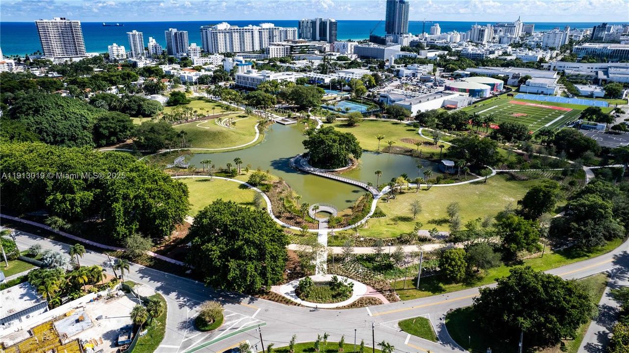 合同活跃: $3,200 (3 贝兹, 2 浴室, 980 平方英尺)