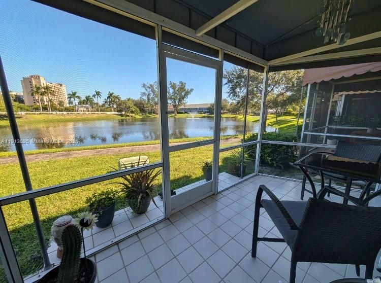 合同活跃: $550,000 (3 贝兹, 2 浴室, 1603 平方英尺)