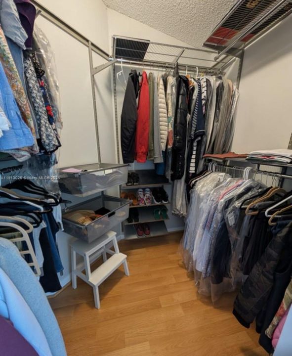 Master Bedroom Walk in Closet