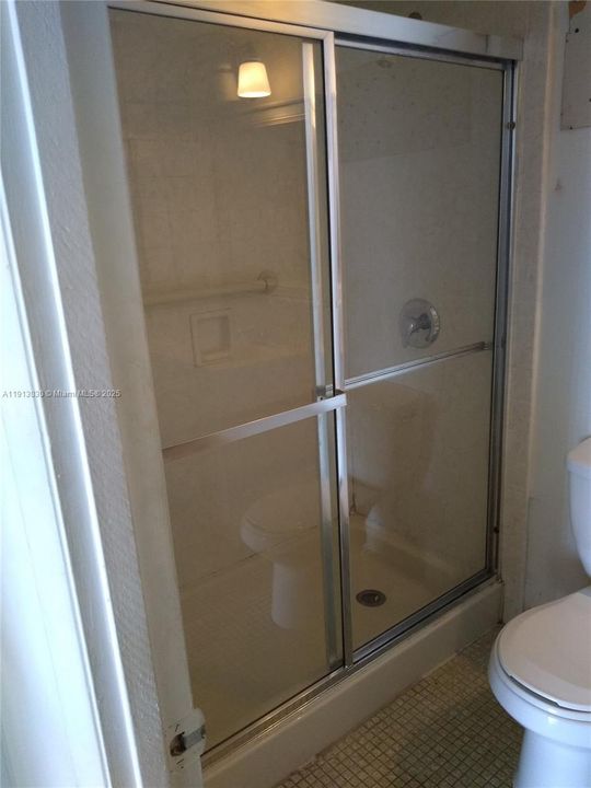 For Sale: $137,000 (1 beds, 1 baths, 790 Square Feet)