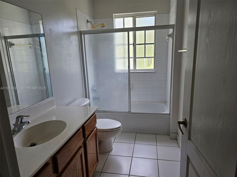 В аренду: $2,900 (4 спален, 3 ванн, 1694 Квадратных фут)