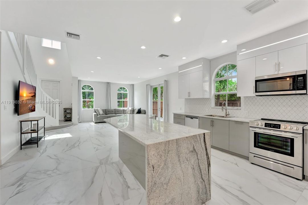 Active With Contract: $5,250 (4 beds, 4 baths, 2400 Square Feet)