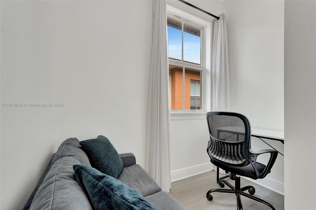 Active With Contract: $5,250 (4 beds, 4 baths, 2400 Square Feet)